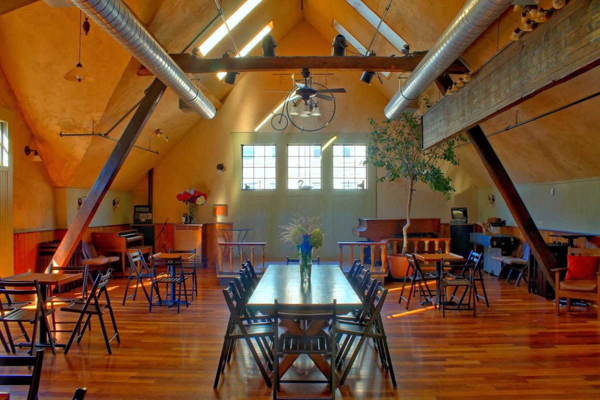 Carriage House Cafe